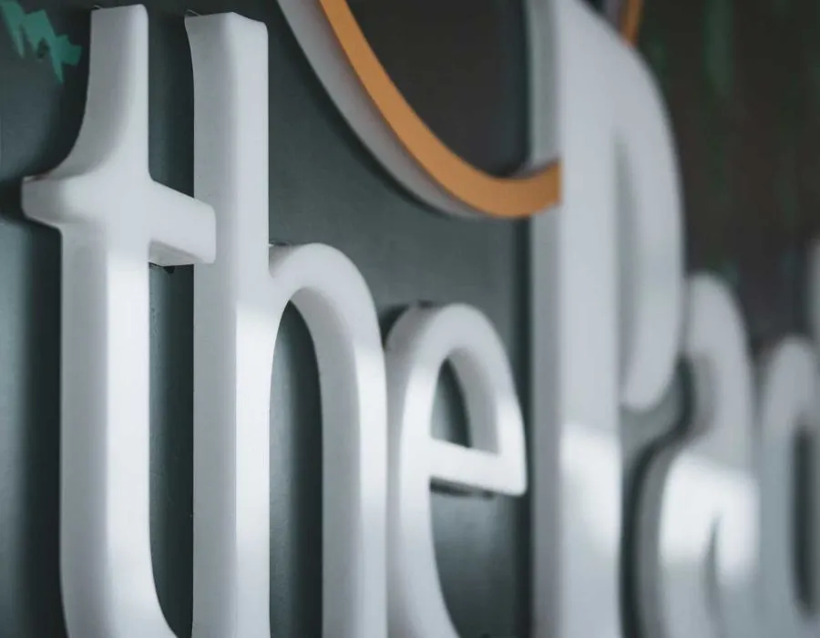 acp_box_with_acrylic_letters_dubai_01