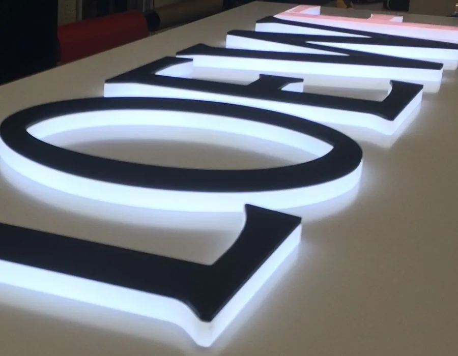 aluminum_powder_coated_box_signboard_dubai_01