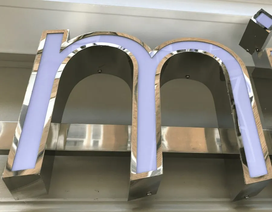 ss_mirror_finish_sign_board_dubai_01