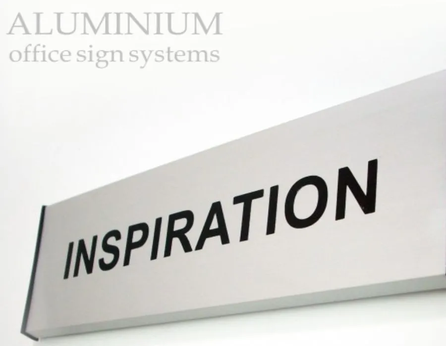 vinyl_cut_letters_aluminum_profile_dubai