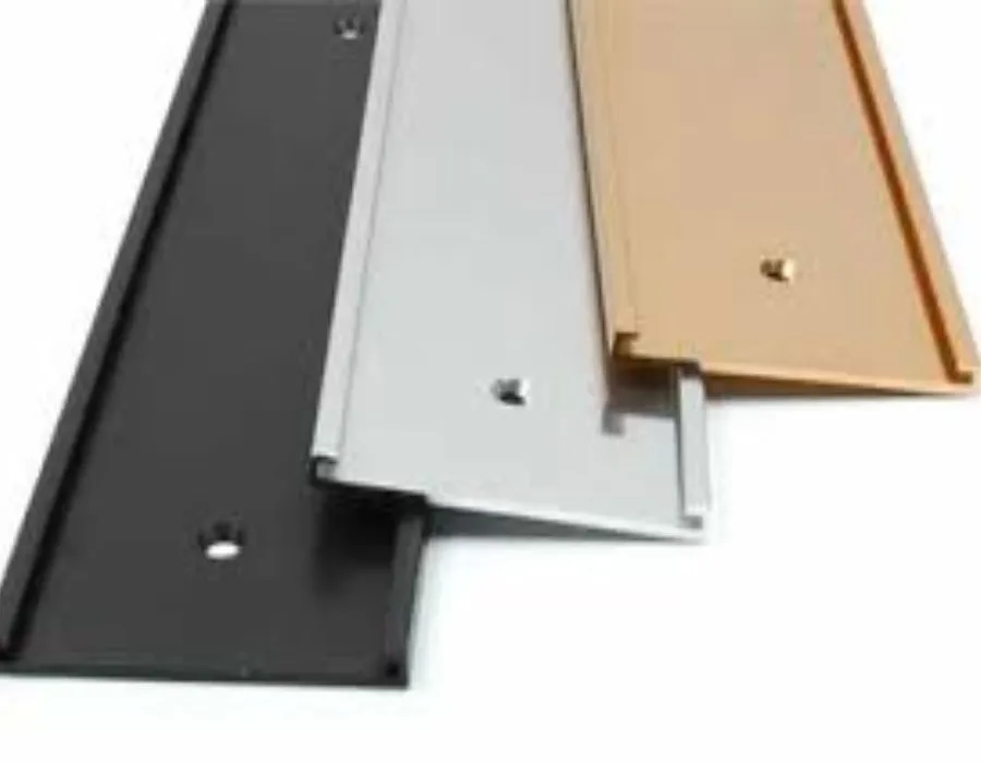 vinyl_cut_letters_aluminum_sliding_panels_dubai_01